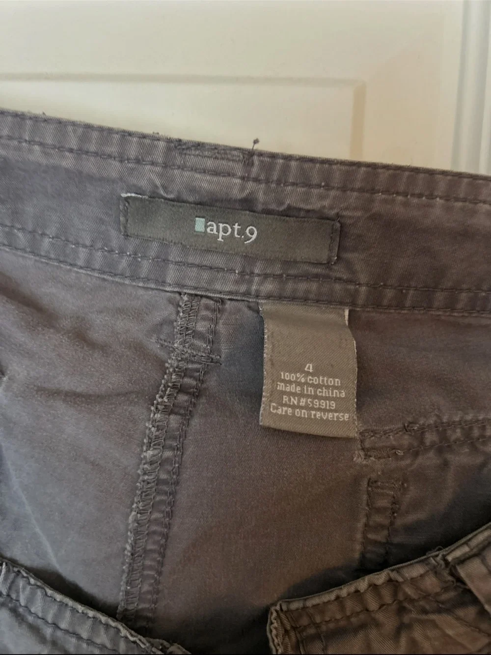 Apt. 9 Women's Gray Cargo Shorts with Rolled Hem